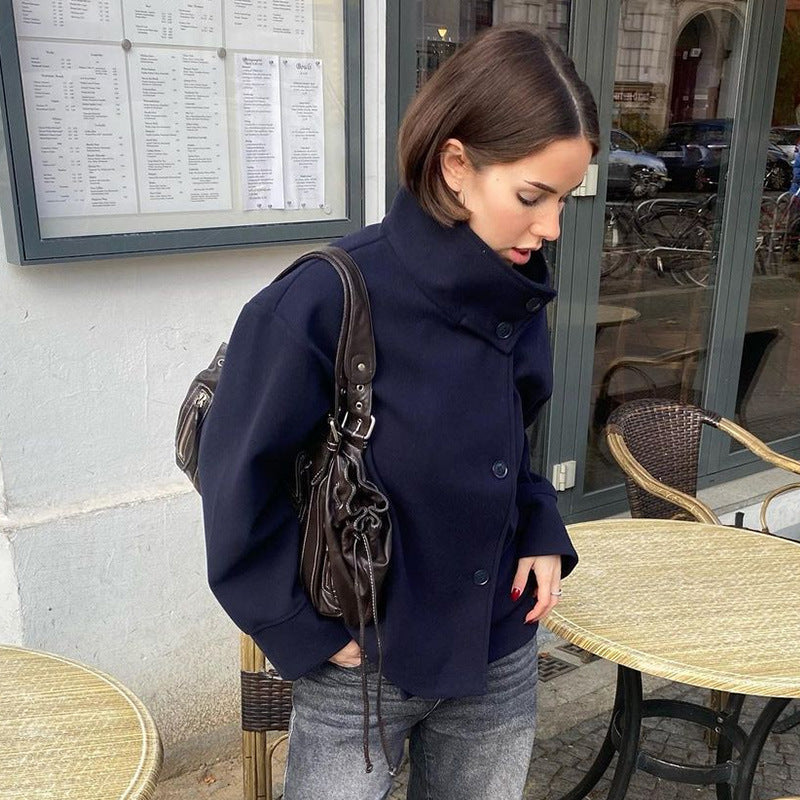 Damen Kurze Jacke mit hohem Kragen und Knopfverschluss ShopNory