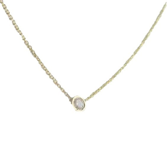 Damen Halskette mit funkelndem Zirkonia-Anhänger und feiner Goldkette Shop Nory