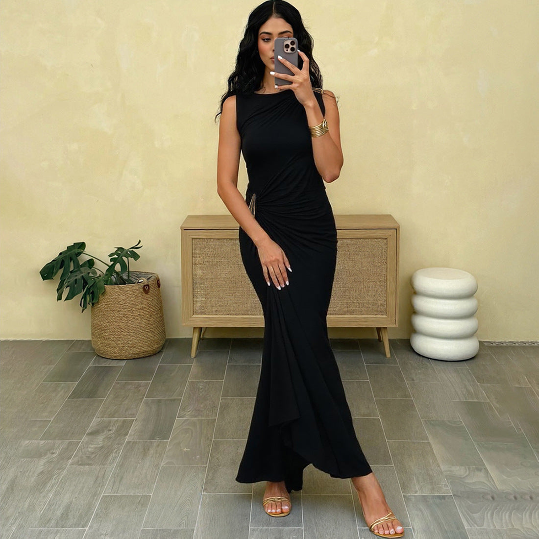 Damen Elegantes Maxikleid mit asymmetrischem Design und drapierter Taille