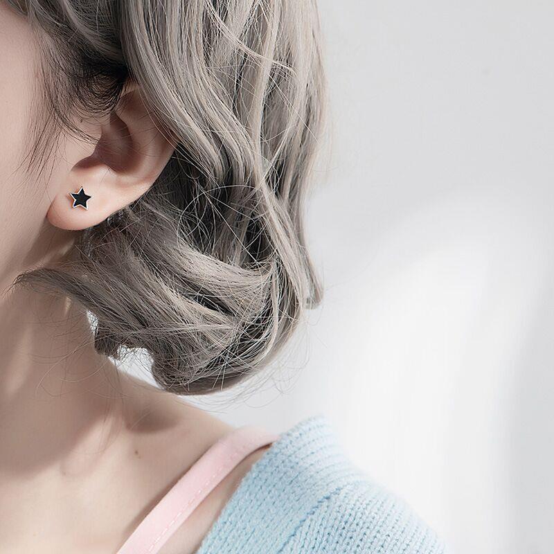 Damen Ohrstecker in Sternform mit schwarzer Emaille Shop Nory