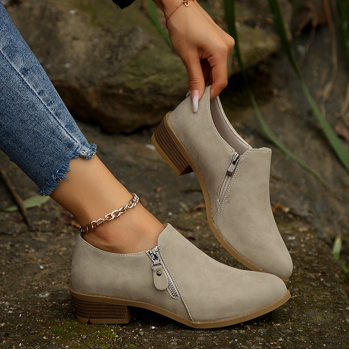 Damen Elegante Stiefeletten mit modischem Reißverschluss und komfortablem Blockabsatz