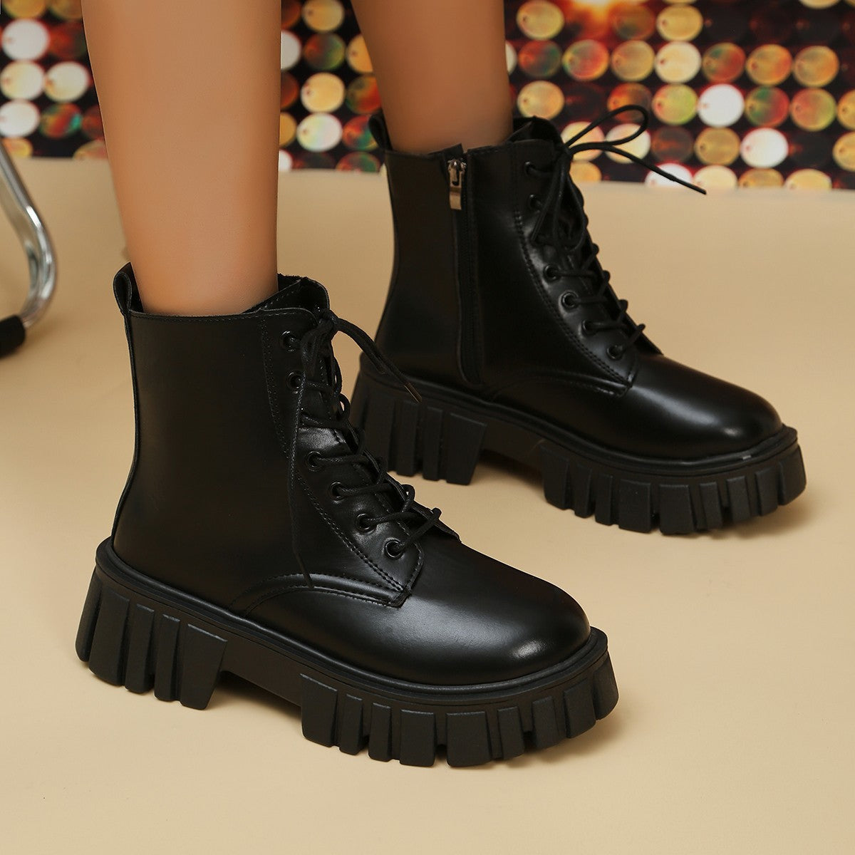 Damen Chunky Boots mit robustem Profil und praktischem Reißverschluss