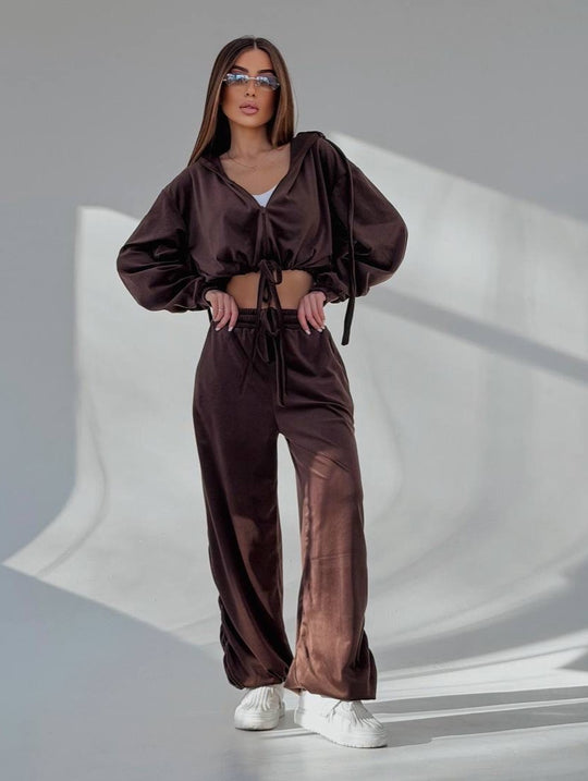Damen Cropped Kapuzen-Sweatshirt mit Kordelzug am Saum und weite Raffung-Loungehose Shop Nory