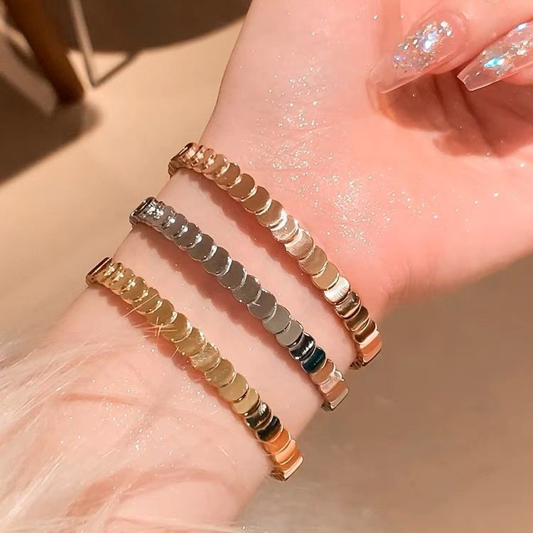 Damen elegante gewellter Rand Stapelarmband Shop Nory