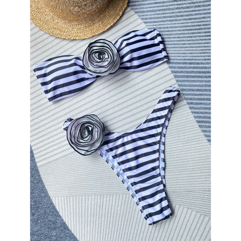 Damen Bandeau-Bikini-Set mit eleganter Blumenapplikation