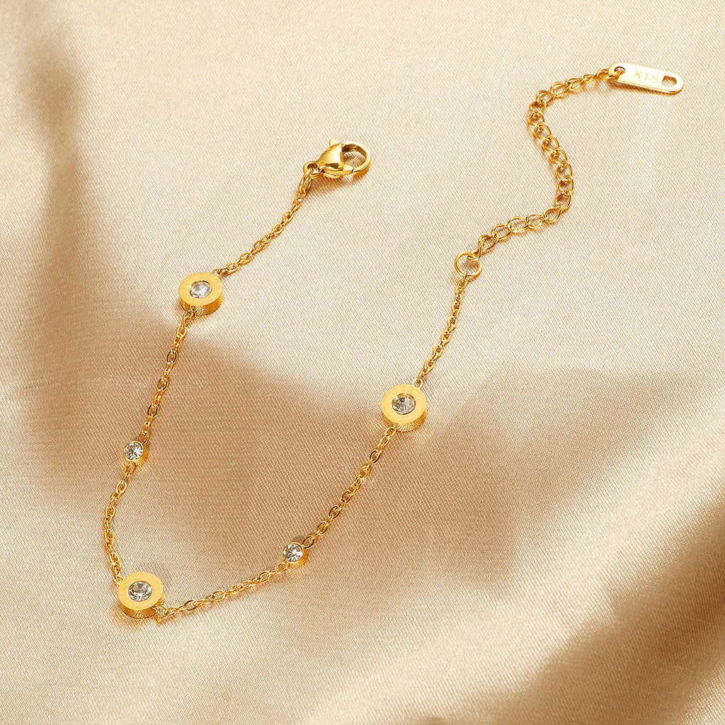 Damen zarte goldene Kettenarmband mit Kristallakzenten Shop Nory