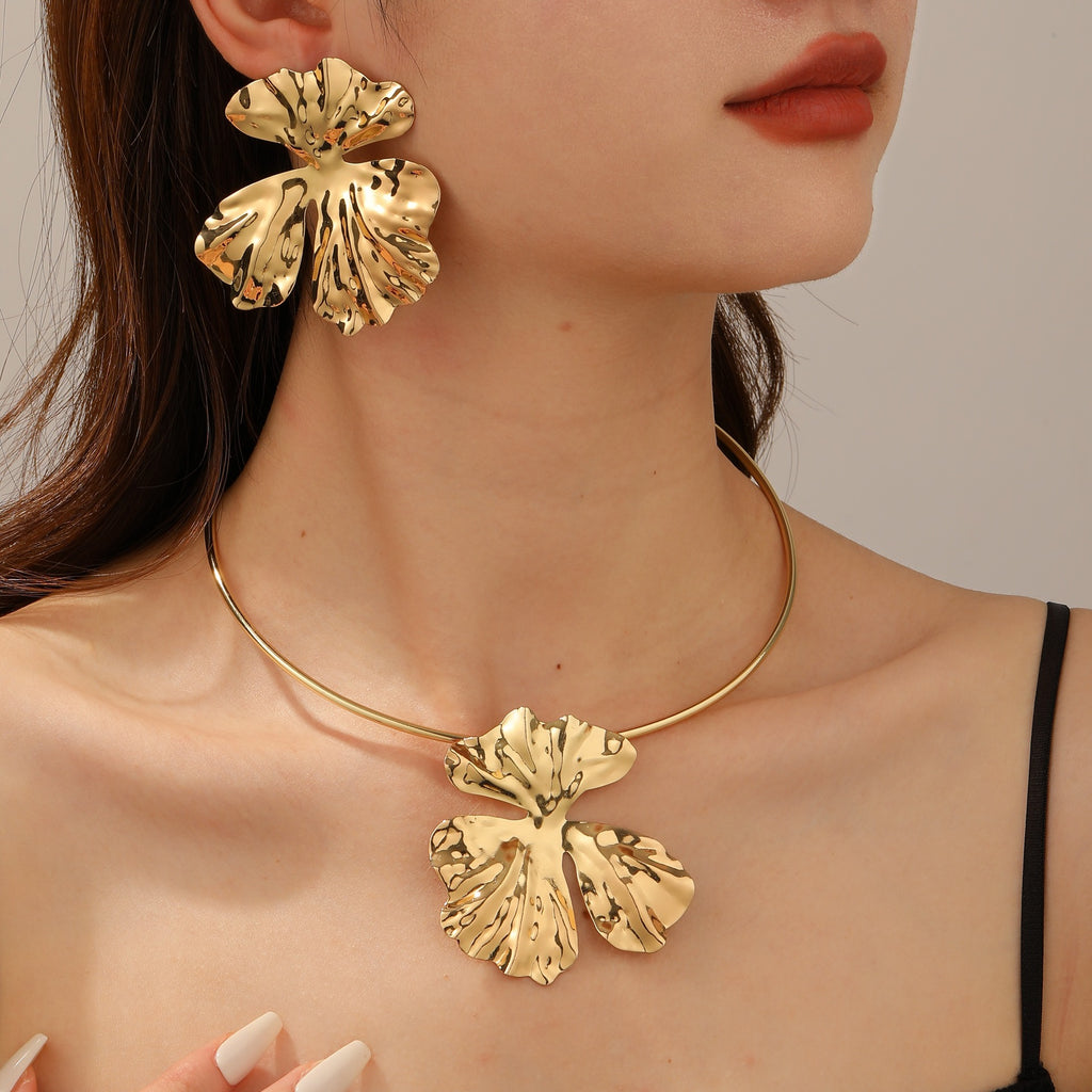 Damen Halskette mit kunstvollem Blattdesign Shop Nory