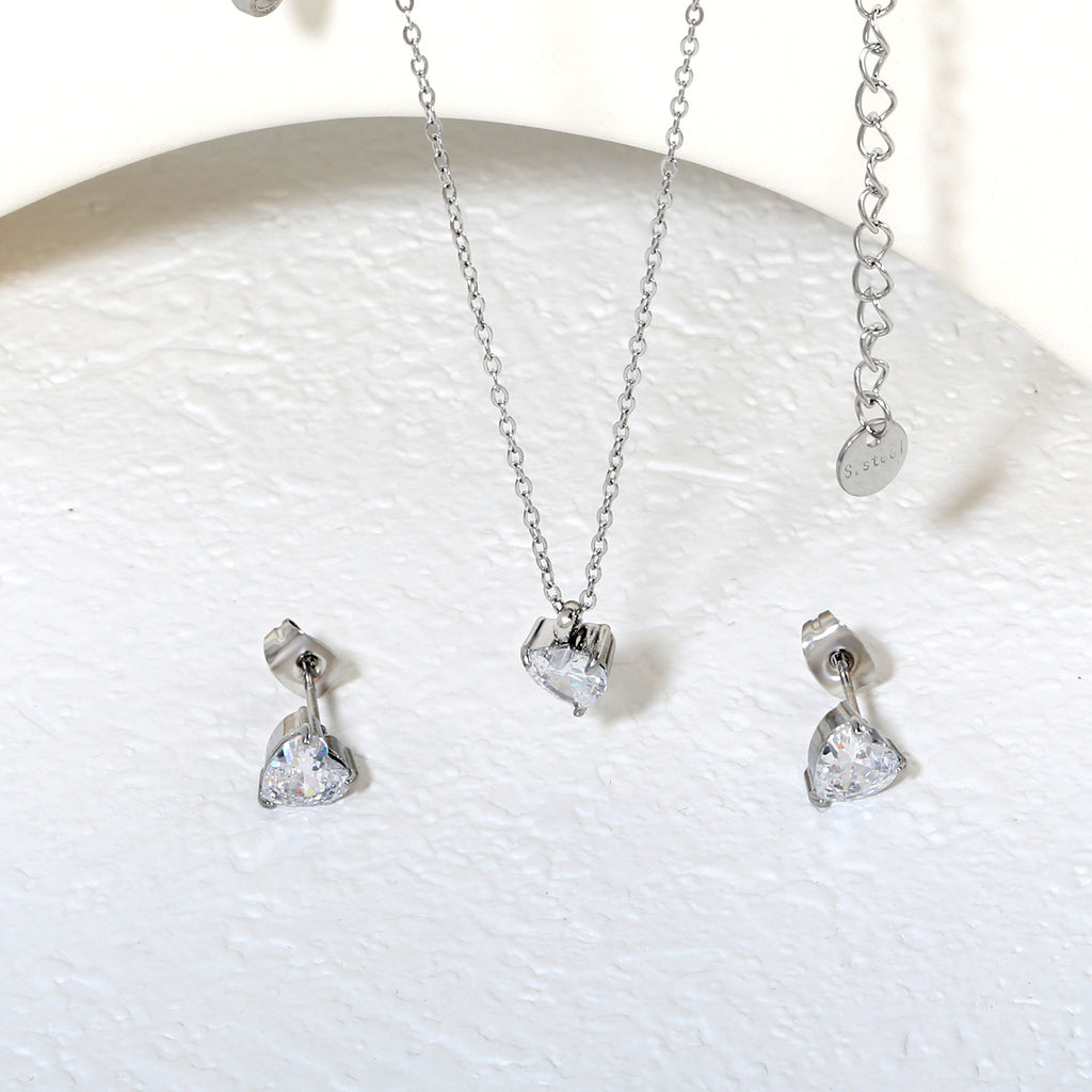 Damen Schmuckset mit funkelndem Kristall-Anhänger und eleganten Ohrsteckern Shop Nory