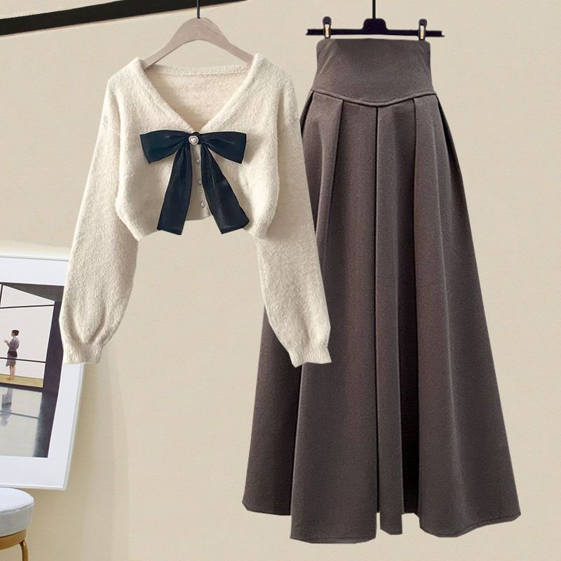 Schickes Herbst Strickpullover & Plissee Rock Set für Damen