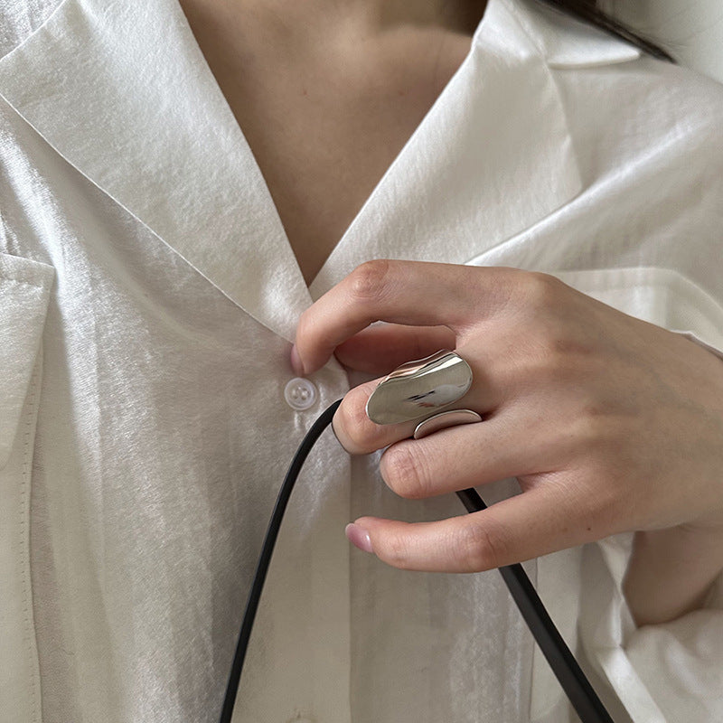 Damen außergewöhnlicher und moderner Ring mit geschwungenen Formen Shop Nory