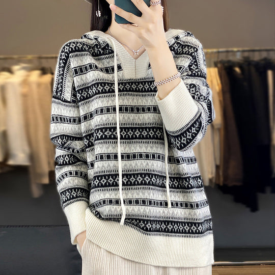 Damen Oversize Jacquard-Strickkapuzenpullover mit V‑Schlitz und gerippten Bündchen Shop Nory