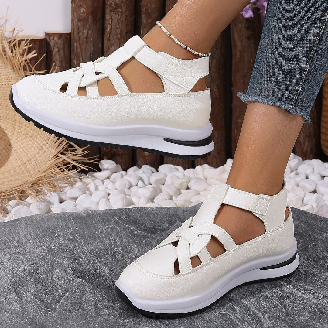 Damen nan sportive Plateau-Sandale mit geschlossener Zehenkappe, gekreuzten Riemen und verstellbarem Fersenriemen Shop Nory