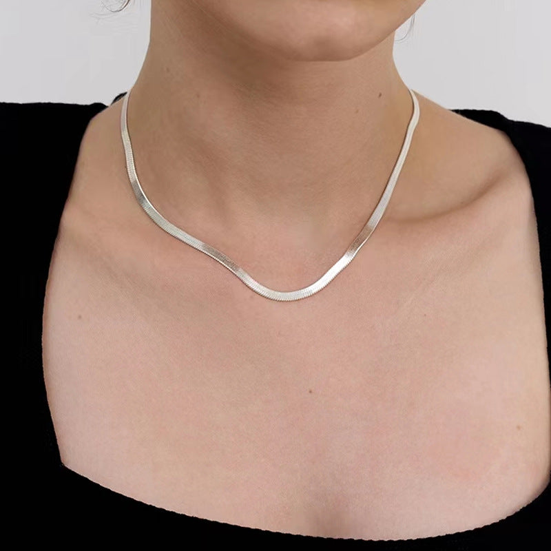 Damen Sleek Curved Silberanhänger Shop Nory