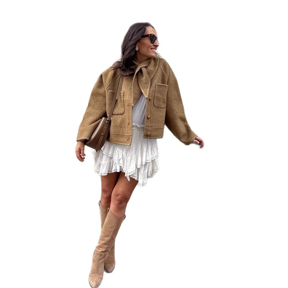 Damen Kurzjacke aus Wollmix mit angedeutetem Schalkragen, Ziernaht und kastigem Cropped-Schnitt Shop Nory