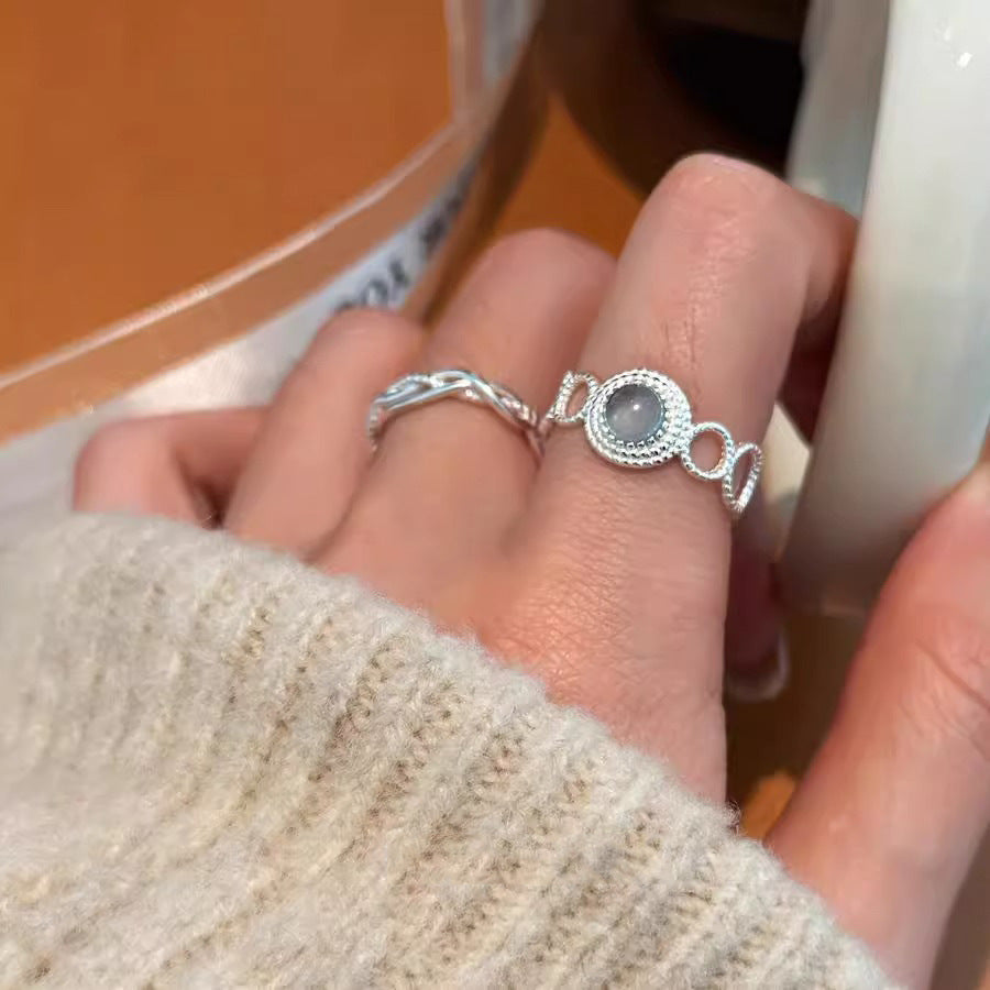 Damenring mit feinem Mondstein und filigranem Design Shop Nory