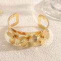 Damen Armschmuck mit floralem Design und hochwertiger Oberflächenverarbeitung Shop Nory