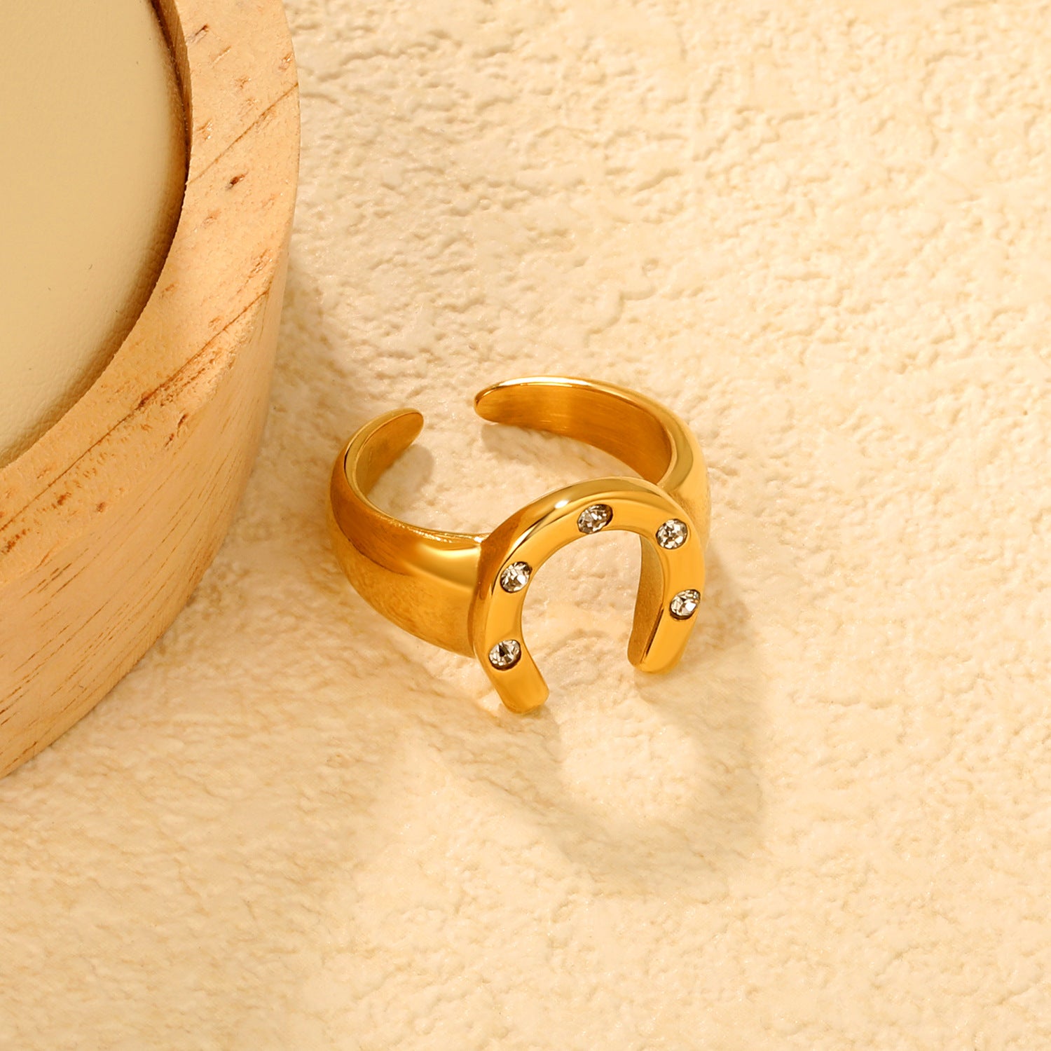 Damen Ring mit funkelnden Zirkonia und elegantem Design Shop Nory