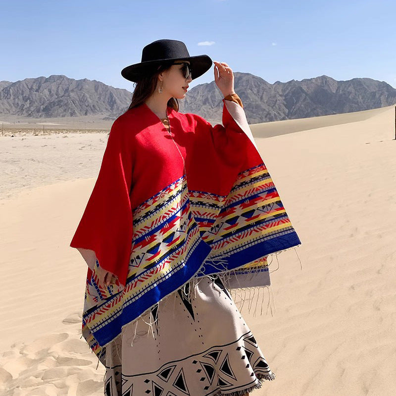 Damen Oversize-Wendepancho aus Wollmix mit Ethno-Jacquard und Fransensaum Shop Nory