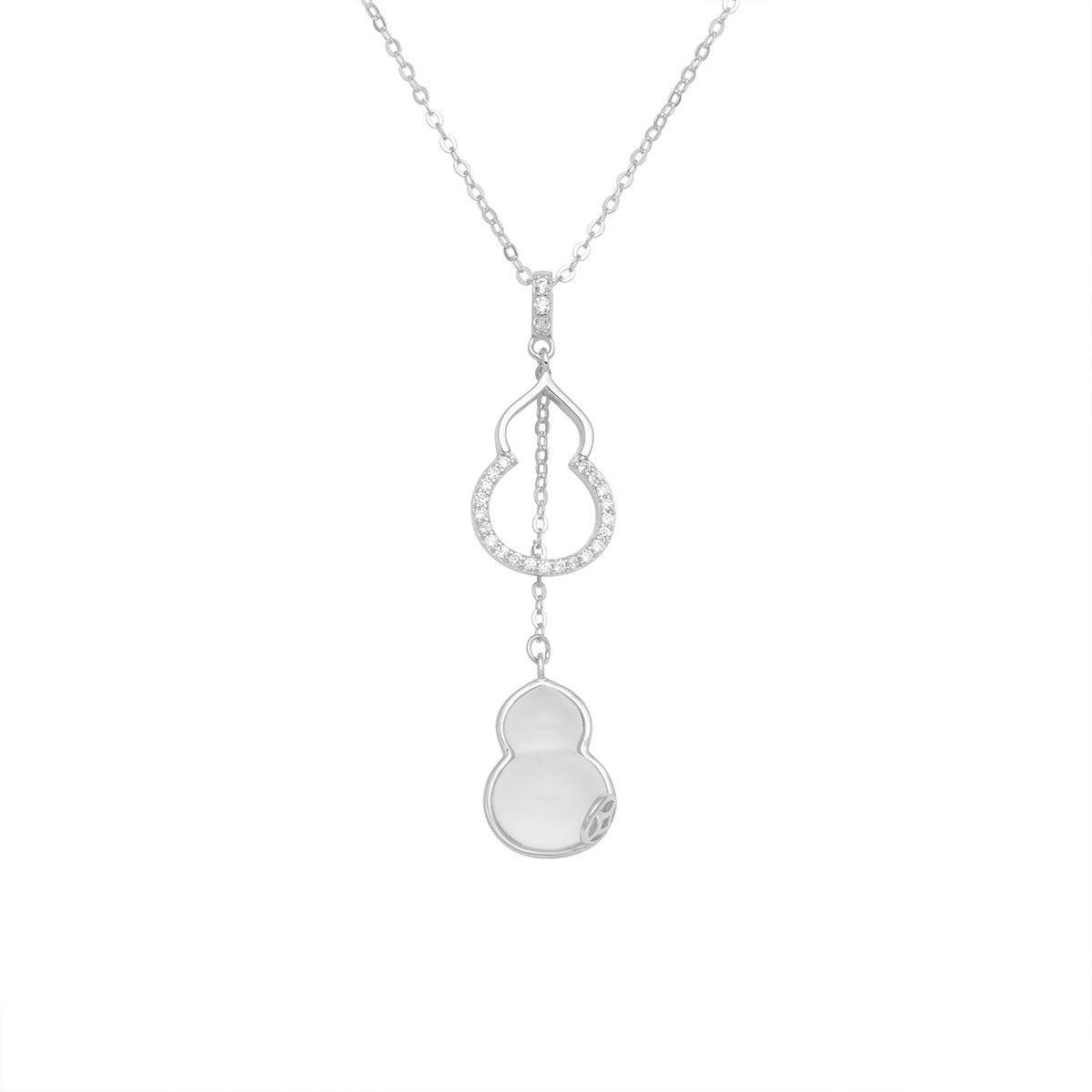 Damen Halskette mit funkelndem Anhänger und eleganten Designelementen Shop Nory