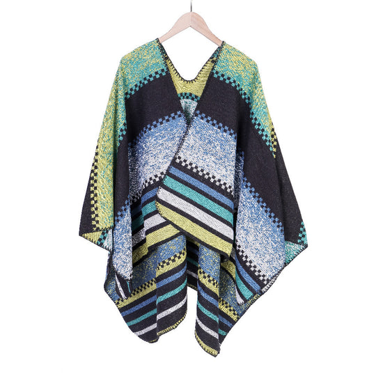 Damen Grobgestrickte Oversize-Ruana mit grafischem Blockmuster und asymmetrischem Zipfelrand Shop Nory