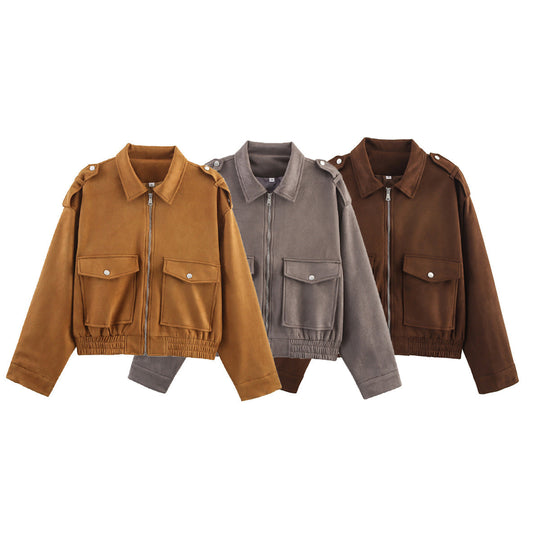 Damen Kurzjacke im Utility‑Bomberstil mit aufgesetzten Pattentaschen, Schulterklappen und elastischem Saum Shop Nory