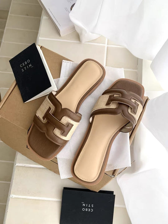 Damen modische Slipper mit elegantem Riemendesign und gepolstertem Fußbett
