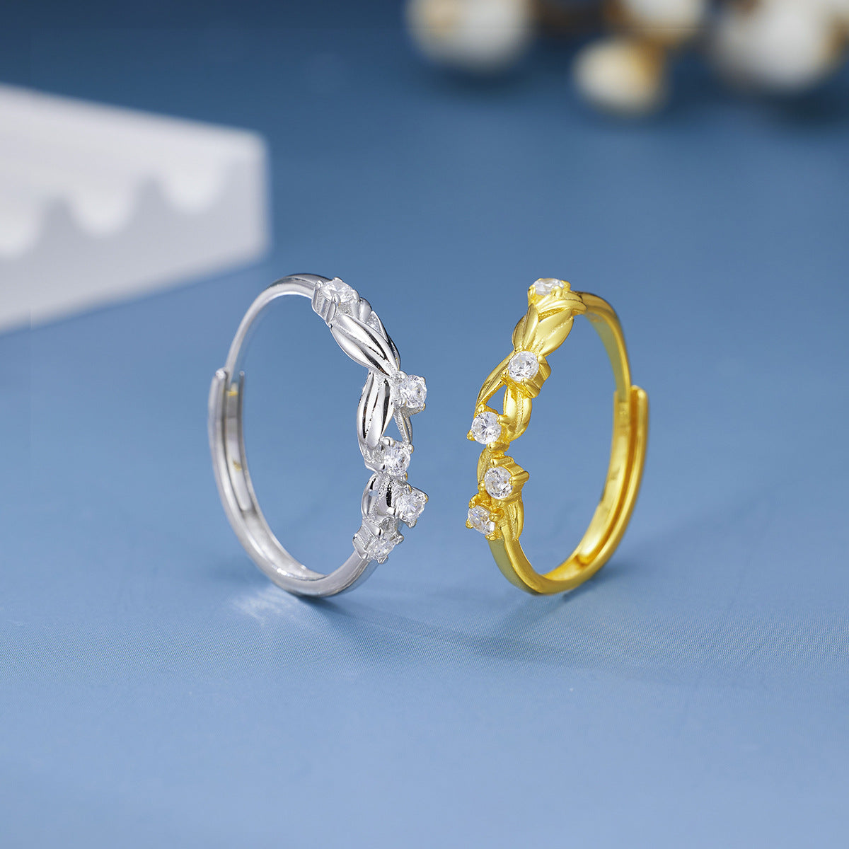 Damen eleganter Ring mit funkelnden Zirkonia und kunstvollem Blattdesign Shop Nory