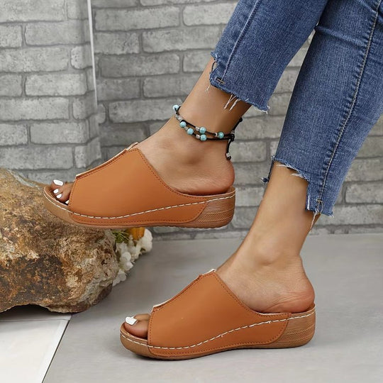 Damen Offene Komfort‑Mules mit gepolstertem Fußbett und Korkoptik‑Plateau Shop Nory