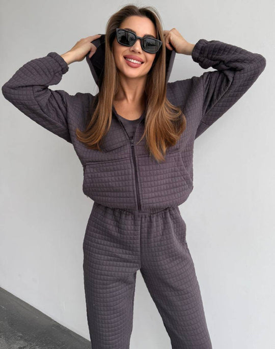 Damen gesteppter Quilt-Lounge-Zweiteiler aus Soft-Fleece mit Kapuzen-Zipjacke, High-Waist-Bundhose und Bustier-Top Shop Nory