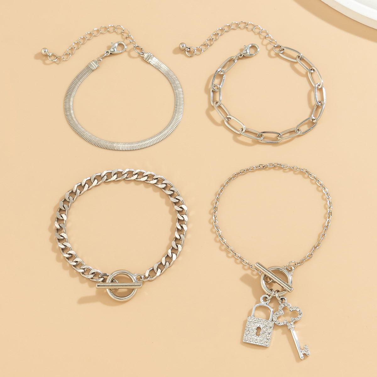 Damen mehrlagige Ketten-Halskette mit Anhängermotiven Shop Nory