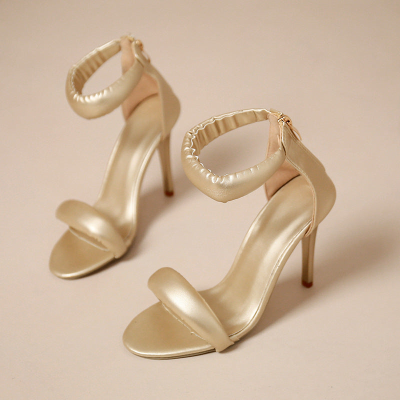 Damen Elegante High Heel Sandalen mit geschmeidigem Riemen und modernem Design