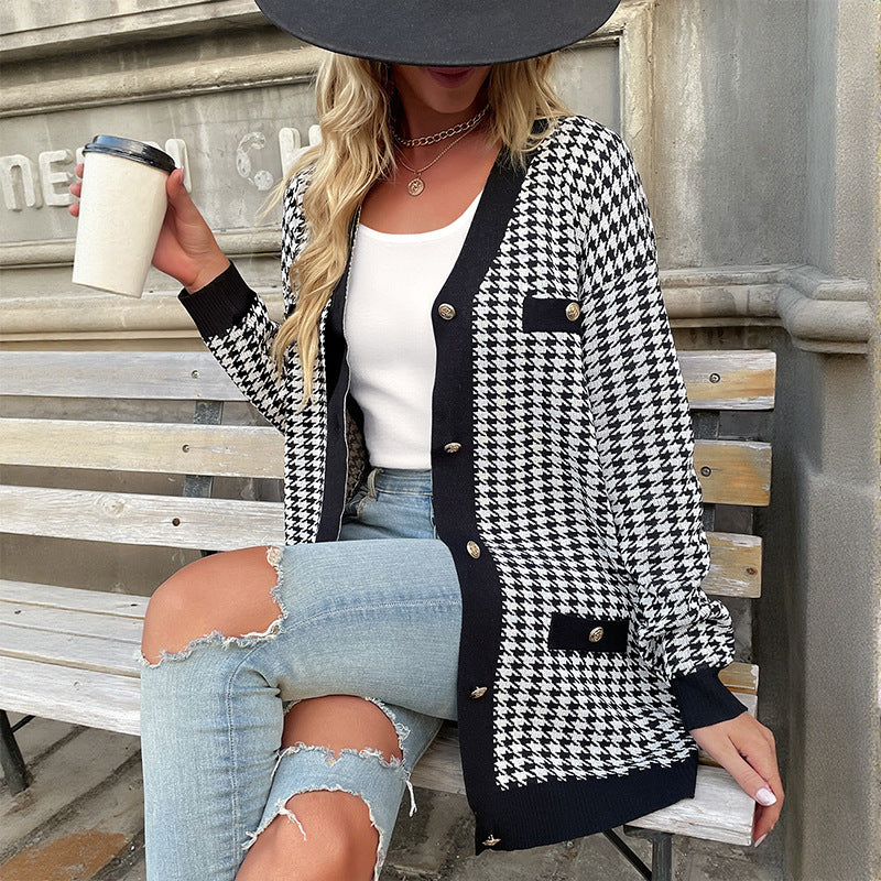 Damen Oversized Strickcardigan mit Hahnentritt-Muster und goldenen Zierknöpfen Shop Nory