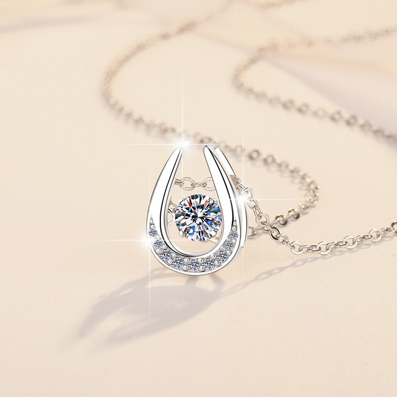 Damen Halskette mit funkelndem Kristall-Anhänger und eleganter Detailgestaltung Shop Nory