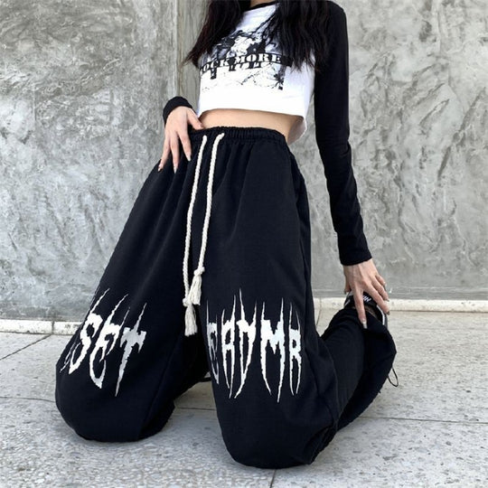 Damen nan weite Oversize-Sweatpants mit Kordelzug und Gothic-Print Shop Nory