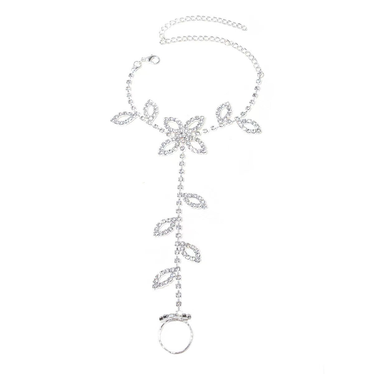 Filigranes Handkettchen mit Ring und Floraler Kristallverzierung