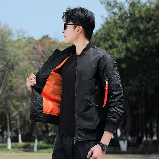 Herren Nylon‑Fliegerblouson mit leuchtendem Innenfutter und Utility‑Ärmeltasche Shop Nory