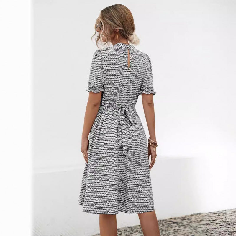Damen Sommerkleid mit eleganter Blumenmusterung