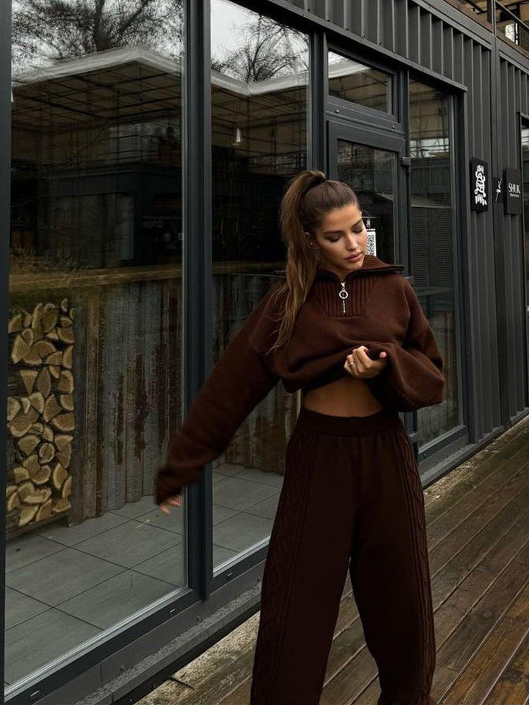 Damen Strick-Relax-Set mit halbem Reißverschluss, Oversize-Pullover und hochtaillierter Zopfmuster-Hose Shop Nory