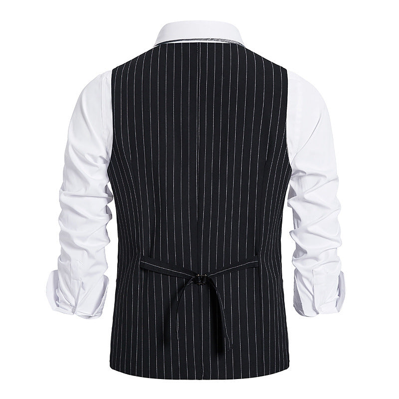 Herren elegante Anzugweste mit feinem Nadelstreifen und praktischen Taschen