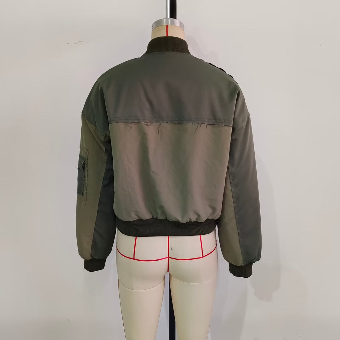 Damen Kurze Oversize-Bomberjacke mit Utility-Taschen und Rippbündchen Shop Nory