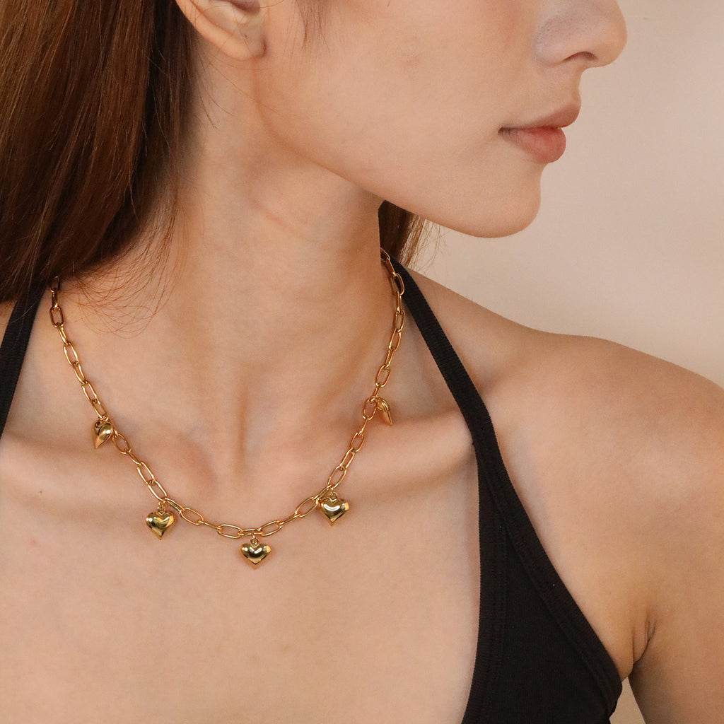 Damen Kette mit herzförmigen Anhängern aus hochwertigem Edelstahl Shop Nory