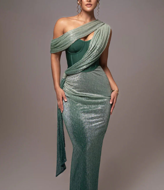 Damen Glamouröses Maxi-Abendkleid mit asymmetrischem Ausschnitt und schimmerndem Drapierungsdesign Shopnory