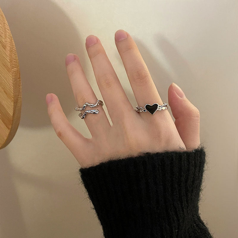 Damen herzförmiger Ring aus hochwertigem Metall mit eleganten Akzenten Shop Nory