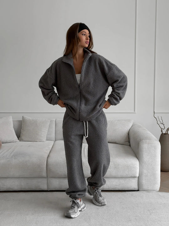 Damen Teddy-Fleece Loungewear-Set mit Reißverschlussjacke und Kordelzug-Hose Shop Nory