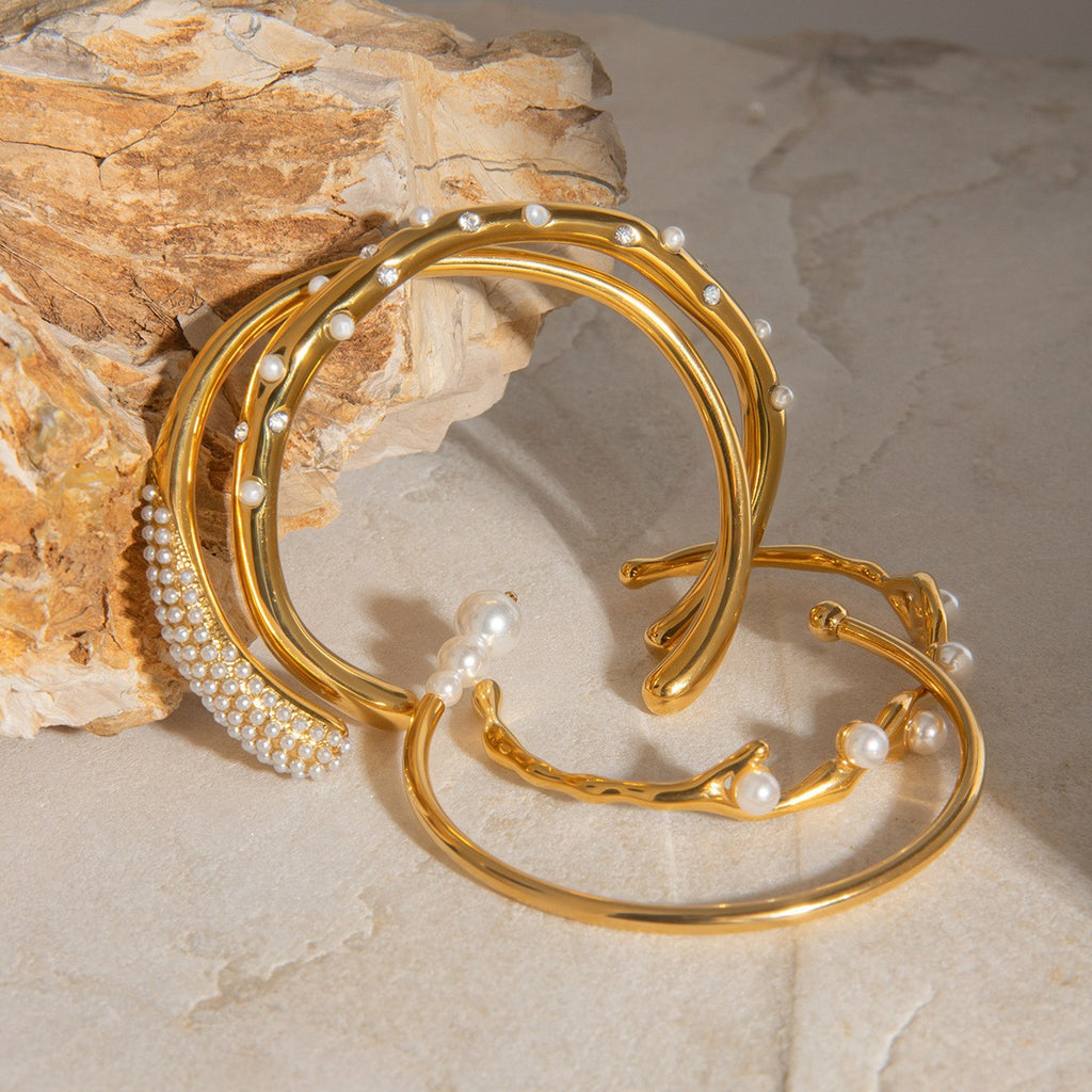 Damen Offenes Armband mit elegantem, geschwungenem Design aus hypoallergenem Edelstahl Shop Nory