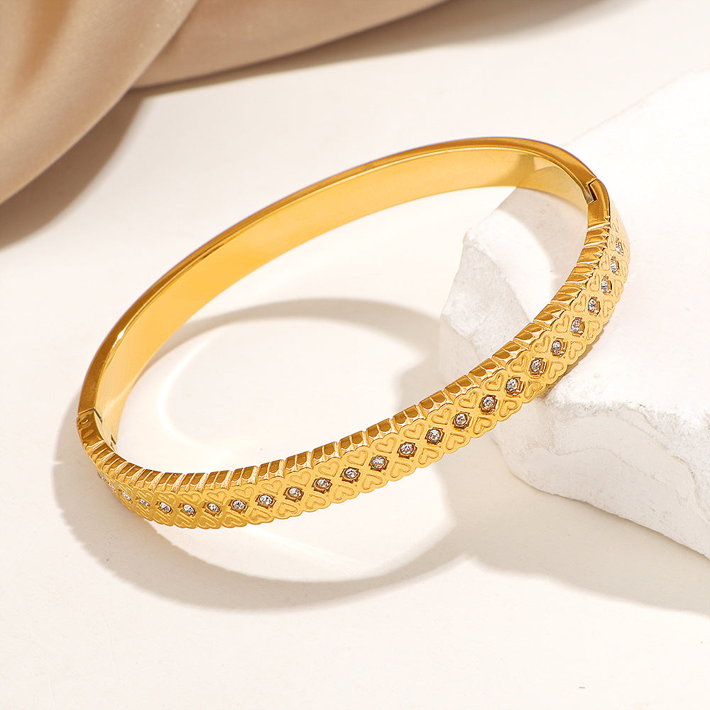 Damen Texturierte Diamant-Akzent Armreif Shop Nory