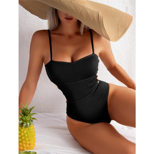 Damen Einteiler Badeanzug mit elegantem Rippendesign und figurschmeichelnder Silhouette