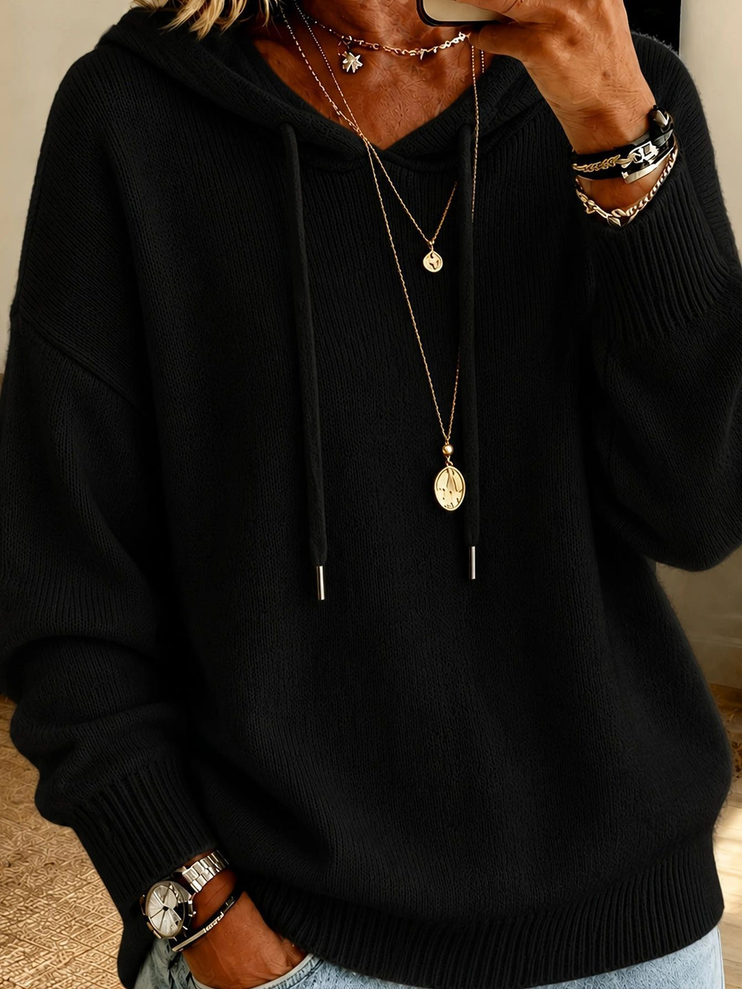 Damen Oversize Kapuzenpullover aus feinem Strick mit Kordelzug und gerippten Bündchen Shop Nory