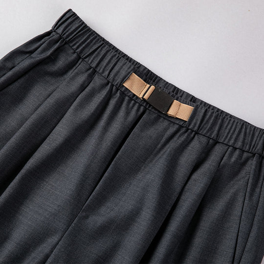 Damen Leichte Stoffhose mit elastischem Bund, Bundfalten und geradem Bein Shop Nory