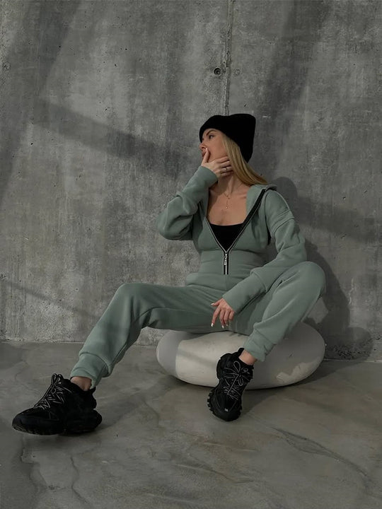 Damen Figurbetontes Kapuzen-Loungewear-Set mit tailliertem Zip-Hoodie und High-Waist Jogginghose Shop Nory